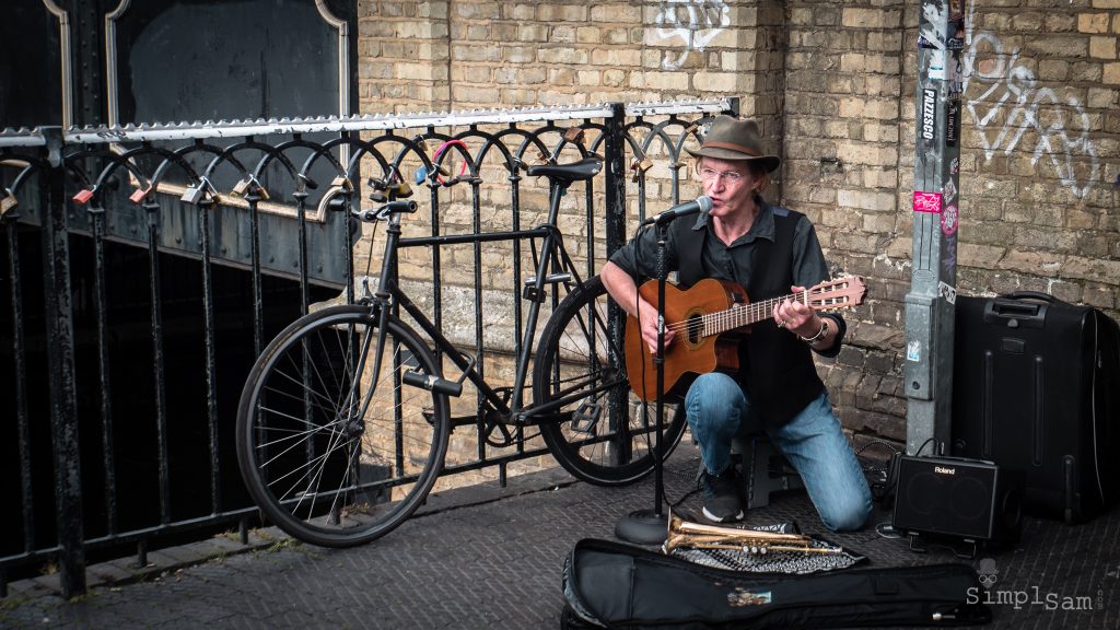 A talented Busker